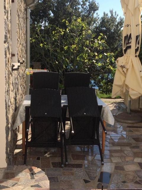 Apartmani Dragica-Prizemlje Kampor Exteriör bild